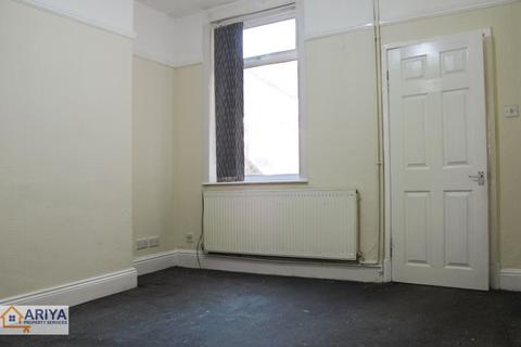 3 bedroom terraced house to rent, Bruin Street, Belgrave, Leicester LE4