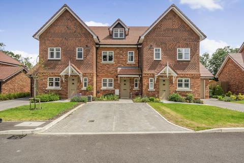 3 bedroom terraced house for sale, Oldlands Drive, Ripley, Woking, Surrey, GU23