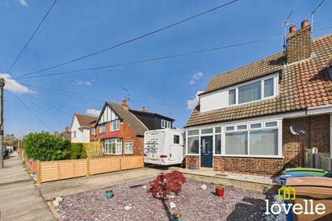 3 bedroom semi-detached house for sale, Kingtree Avenue, East Riding of Yorkshire HU16