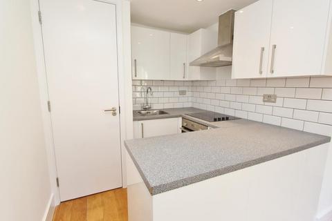 1 bedroom maisonette to rent, Lambton Road, London N19
