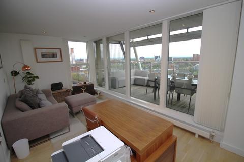 3 bedroom apartment for sale, N V Building, 100 The Quays, Salford, Lancashire, M50