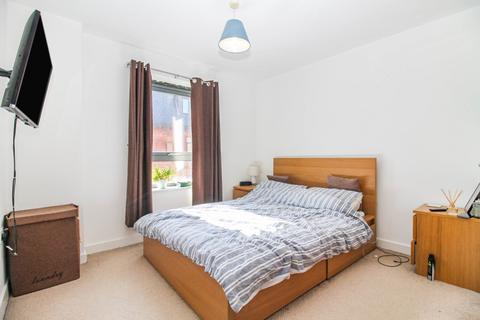 1 bedroom property to rent, Bouverie Court, Leeds, West Yorkshire, LS9