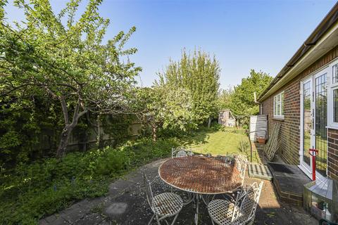16a Johns Road, Meopham, Gravesend, DA13 0LP
