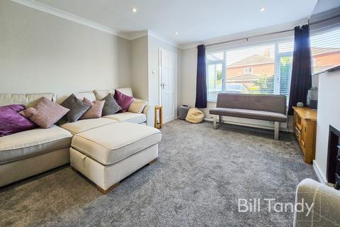 27 Lime Grove, Lichfield, WS13 6ER