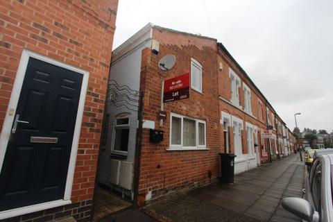 3 bedroom end of terrace house for sale, Montague Road, Leicester LE2