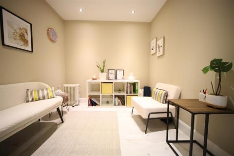 Property to rent, Hampden Square, London