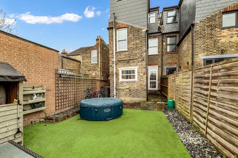 3 bedroom semi-detached house for sale, Beckenham Lane Bromley BR2