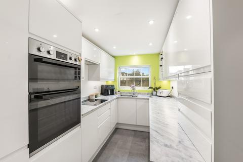 3 bedroom semi-detached house for sale, Beckenham Lane Bromley BR2
