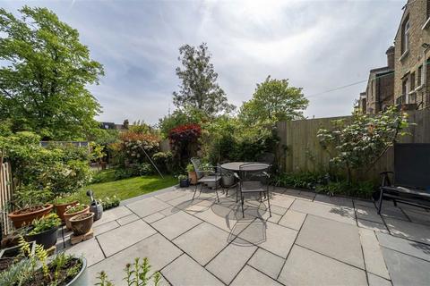 131 Algernon Road, London, SE13 7AP