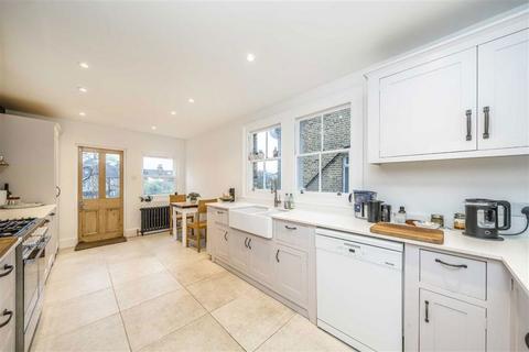 131 Algernon Road, London, SE13 7AP