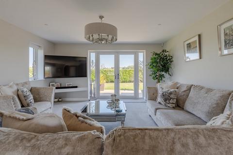 Oak Tree House, The Paddocks Collards Close, Monkton, Ramsgate, CT12 4JZ
