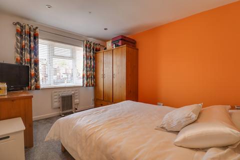 2 bedroom maisonette for sale, Swift Road, Woolston
