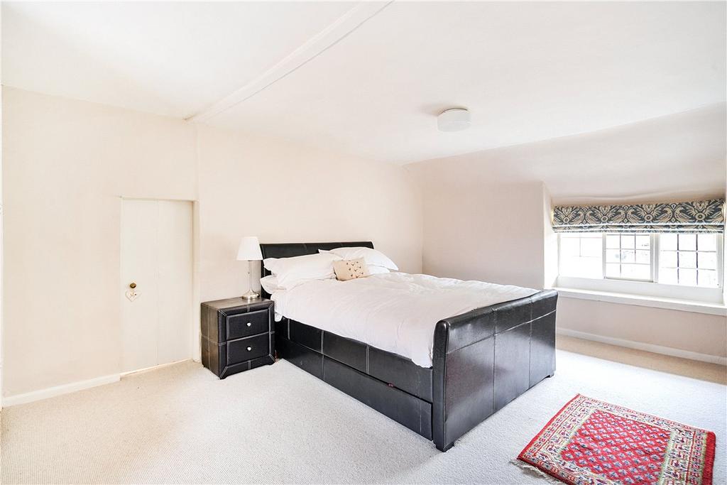 Main Bedroom