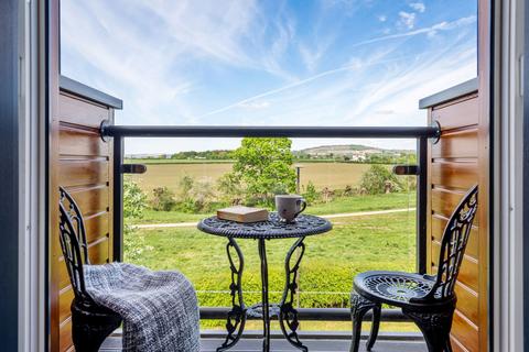 7 Cape Ruby Close, Bishops Cleeve, Cheltenham, GL52 7YL