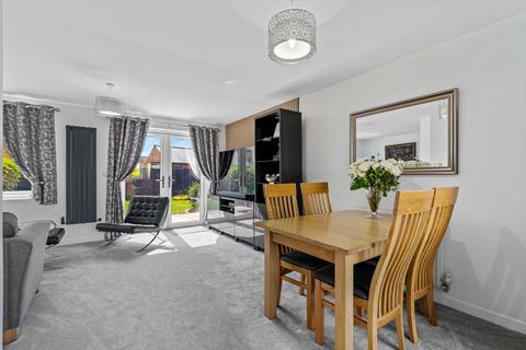 7 Cape Ruby Close, Bishops Cleeve, Cheltenham, GL52 7YL