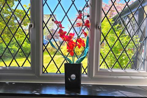 2 bedroom detached house for sale, Lynn Grove, Gorleston