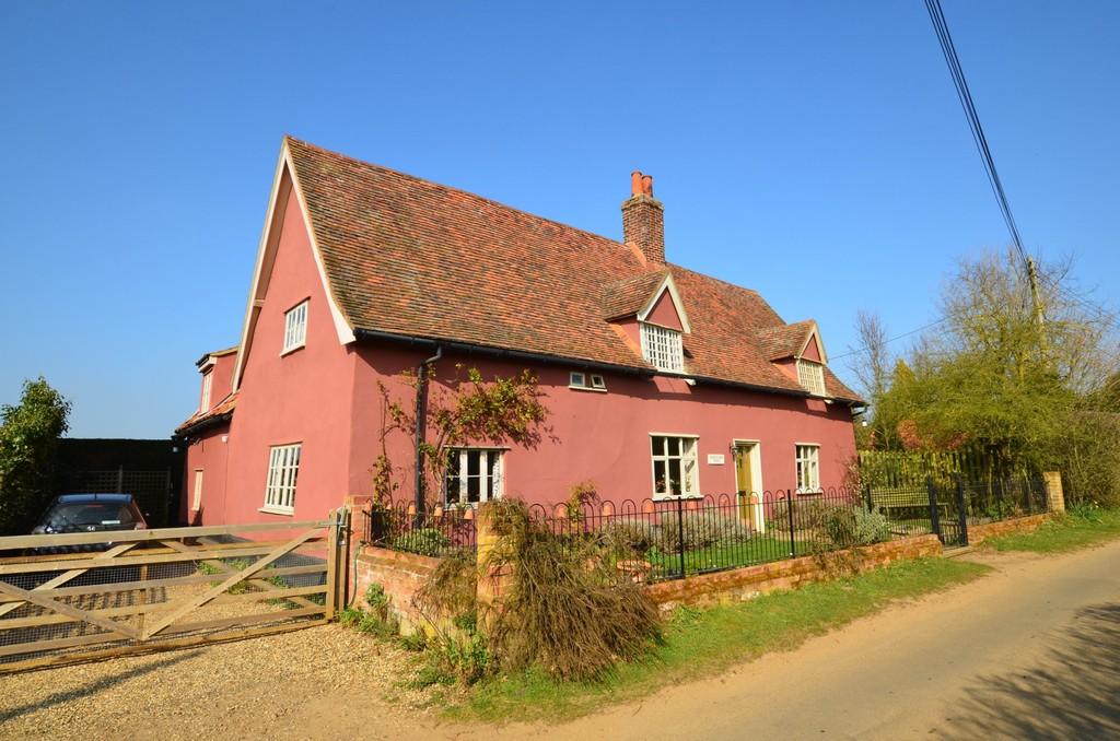 Bromeswell, Woodbridge 4 bed detached house £565,000