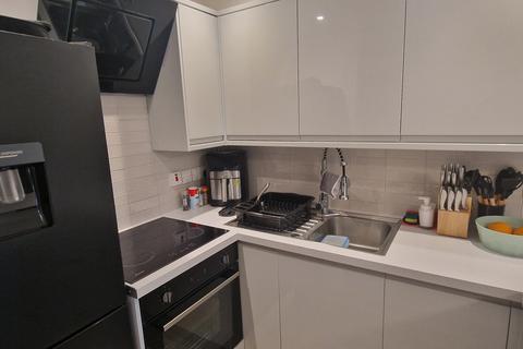 1 bedroom semi-detached house to rent, Gibson Road, Dagenham RM8