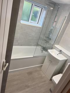 1 bedroom semi-detached house to rent, Gibson Road, Dagenham RM8