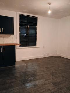 1 bedroom flat to rent, Horton Road, Yiewsley UB7