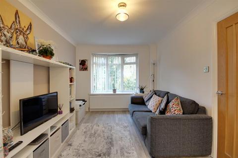 30 Melton Road, North Ferriby, HU14 3ET