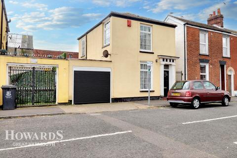 2 bedroom detached house for sale, Lancaster Road, Great Yarmouth