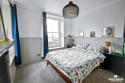6 bedroom detached house for sale, Pontgarreg, Llangrannog, Llandysul