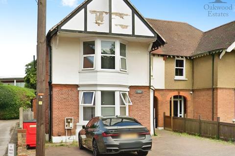 1 bedroom house of multiple occupation to rent, Sussex Place, Slough SL1