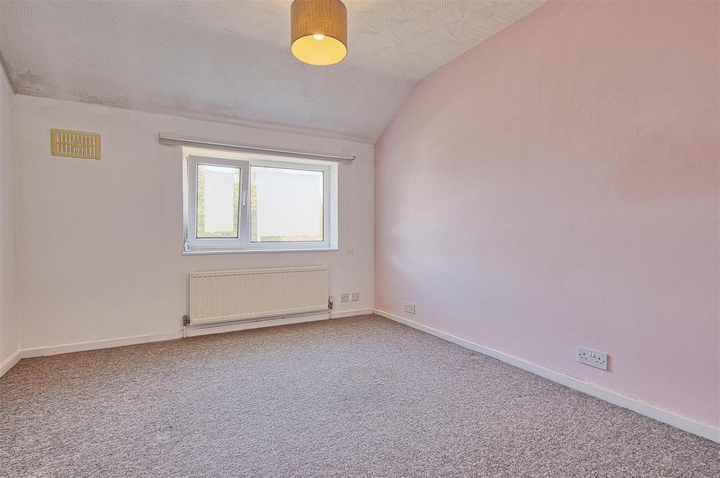 Bedroom 3 - 2.jpg