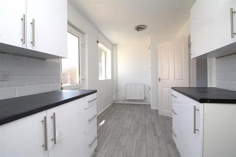 3 bedroom house for sale, Tilton Court, Peterborough