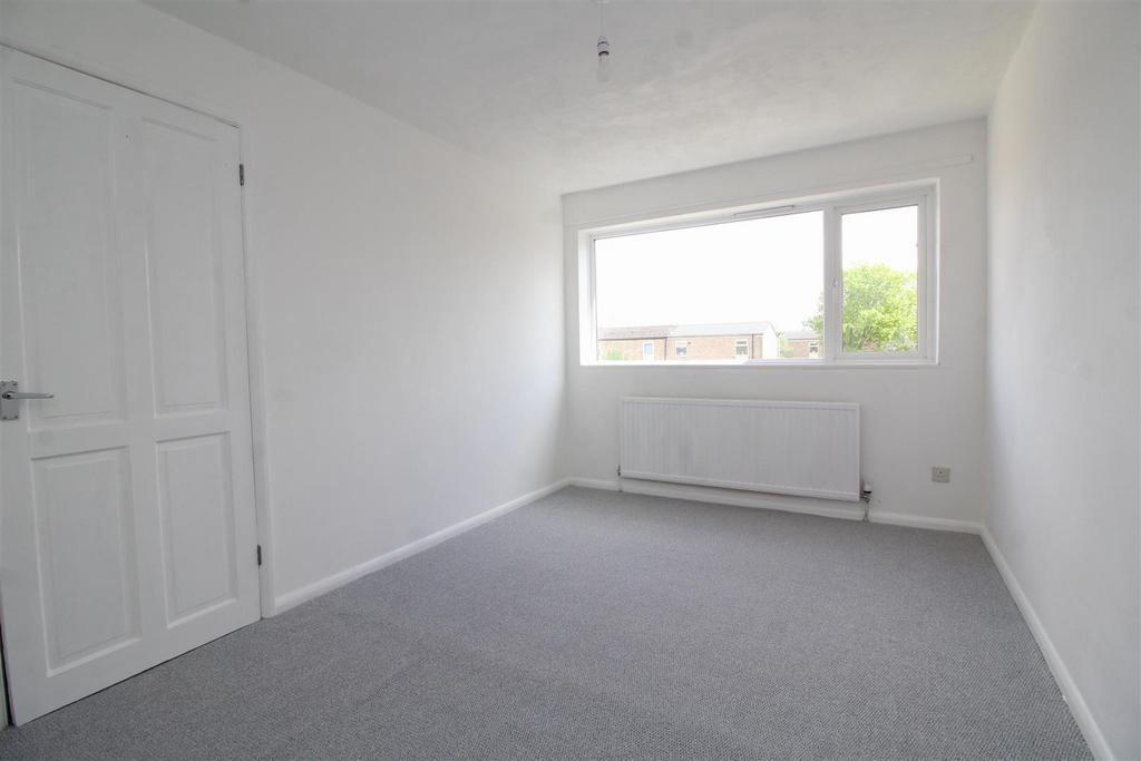 Bedroom 1 .JPG
