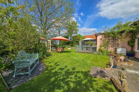 3 bedroom cottage for sale, Woodman House, Carlton Green, Carlton, Newmarket, Suffolk