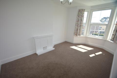 2 bedroom flat to rent, Forest Road, Torquay TQ1