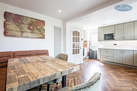 19 Admirals Crest, Scholes, Rotherham, S61 2SW