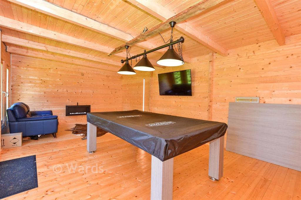 Workshop/Outbuildings