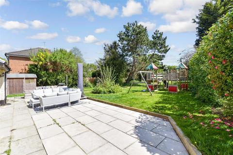5 bedroom detached house for sale, Pheasant Lane, Maidstone ME15
