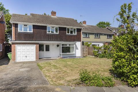 4 bedroom detached house for sale, Bramwell Close, Sunbury-on-Thames, Surrey, TW16