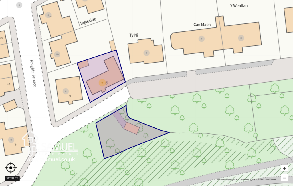 Woodland Cres