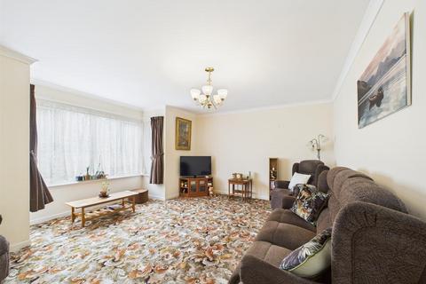 4 bedroom bungalow for sale, Taypark Road, Perth PH1
