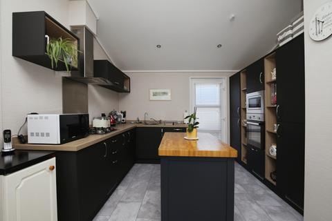 2 bedroom park home for sale, Andover, Hampshire, SP11