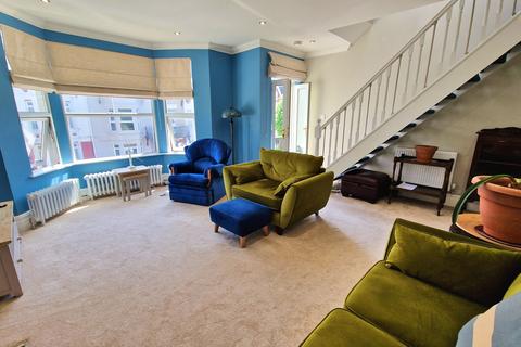 2 bedroom maisonette for sale, ESPLANADE AVENUE, PORTHCAWL, CF36 3YU