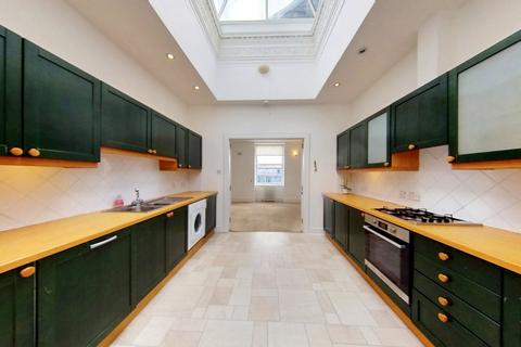 2 bedroom flat to rent, Lynedoch Street, Park, Glasgow, G3