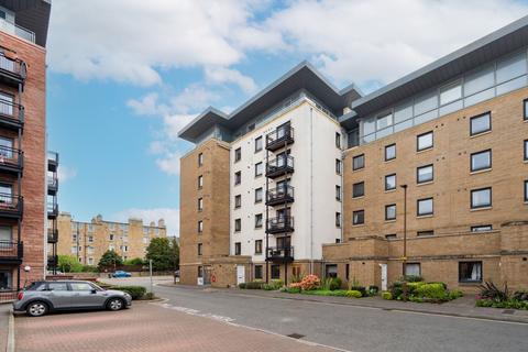 3 bedroom flat for sale, Slateford Gait, Slateford, Edinburgh, EH11