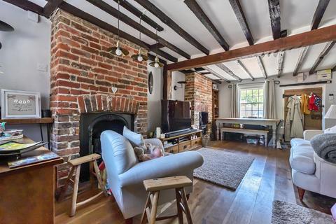 10 Bells Lane, Horton, Slough, SL3 9PW