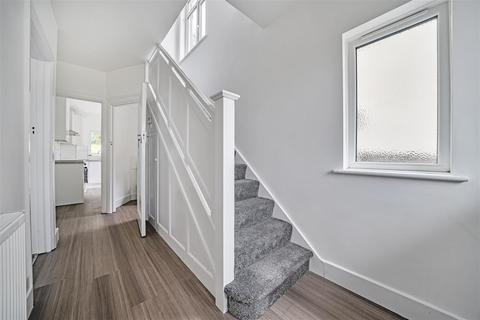 6 Hillview Crescent, Orpington, BR6 0SL