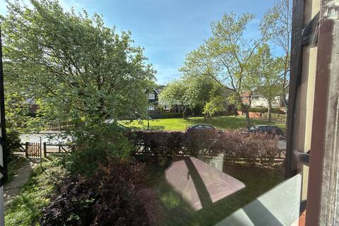 2 bedroom apartment for sale, Kirkwood Drive, Kenton, NE3