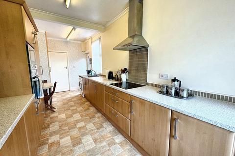4 bedroom semi-detached house for sale, Windsor Avenue, Whitefield, M45