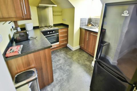 2 bedroom flat to rent, 9 Alma Apartments