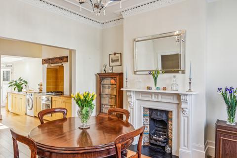 4 bedroom terraced house for sale, Cathles Road, London, SW12
