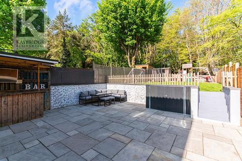 51 Dale View, Headley, Epsom, KT18 6EH